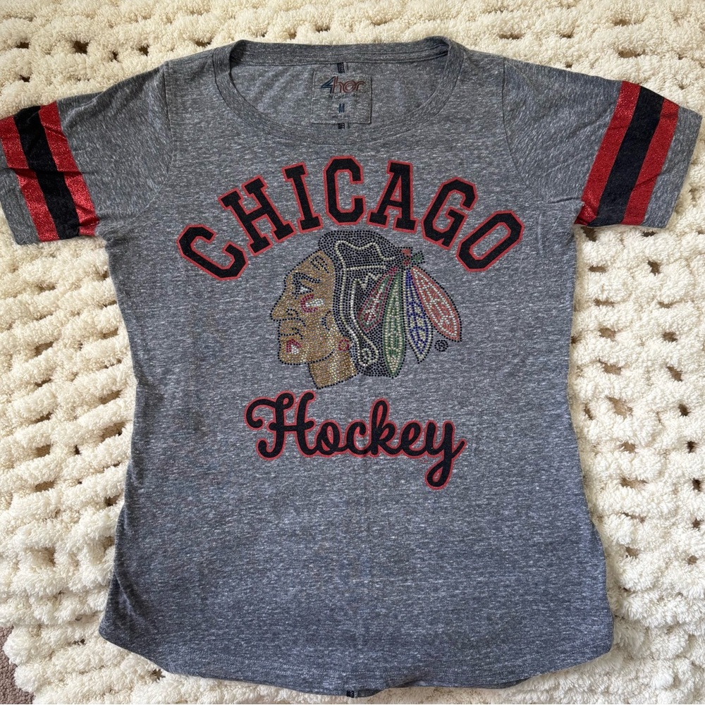 Chicago Blackhawks Hockey Gray Rhinestone T-Shirt